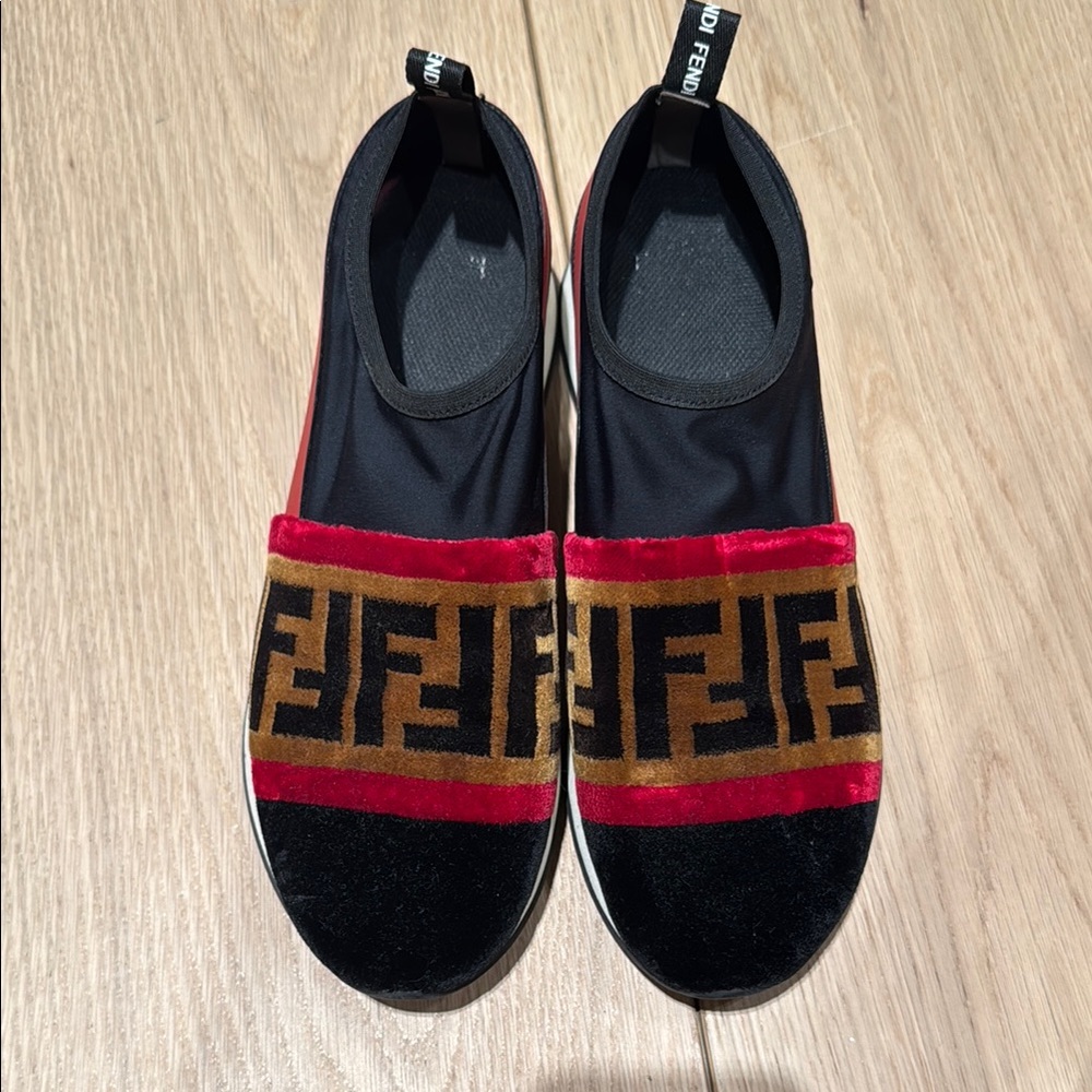 Fendi Tri-color Stretch w/ Velvet print Runaway slip-on - size 36.5